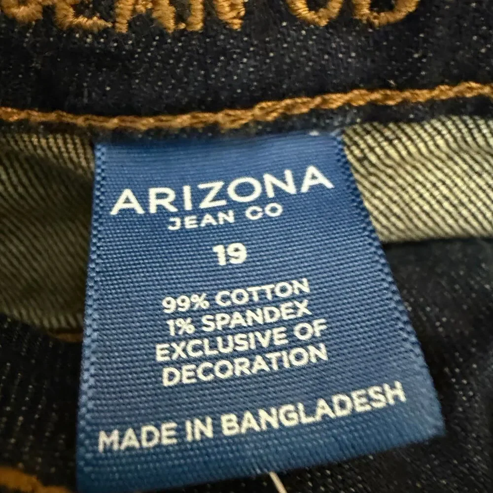 Arizona Jean Co Shorts Womens 19 Blue Rolled Cuff Denim Stretch Mom 4" Inseam - Picture 2 of 3